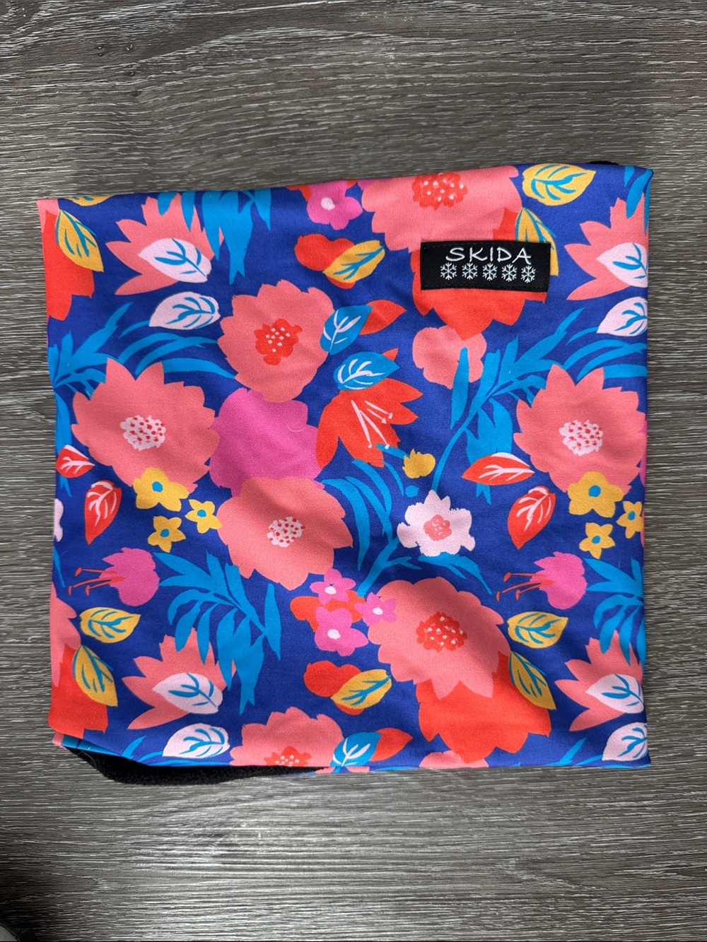 Women's Skida Floral Neck Gaiter - Navy Blue & Pink